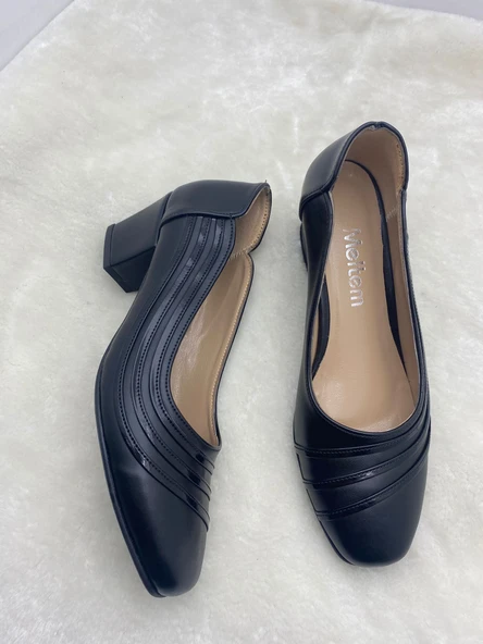 ÇİĞDEM SİYAH DERİ KÜT BURUN ALÇAK TOPUKLU AYAKKABI (AS4) - Resim 3