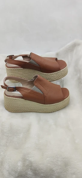 ÇİĞDEM GERÇEK DERİ TEN ARKASI TOKALI DOLGU TOPUK SANDALET(blsSN17) - 4