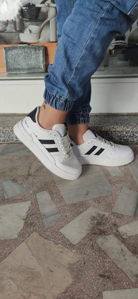 ÇİĞDEM BEYAZ SİYAH ÇİZGİLİ DERİ SPOR AYAKKABI  Unisex - 2