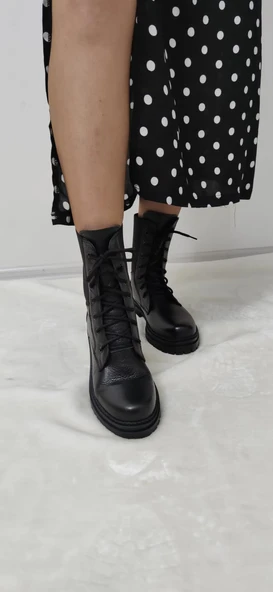 ÇİĞDEM GERÇEK DERİ SİYAH BAĞLI, LASTİKLİ KADIN POSTAL (B3) - Resim 3