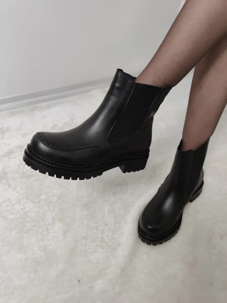 DERVİCY GERÇEK DERİ KADIN YANLARI LASTİKLİ BOT(ÇĞM B8) - Resim 2