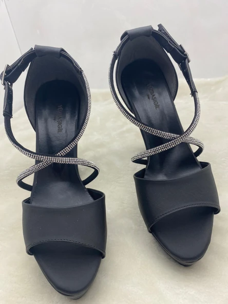 ÇİĞDEM SİYAH SATEN ÇAPRAZ TAŞ BANTLI PLATFORM TOPUKLU AYAKKABI - Resim 3