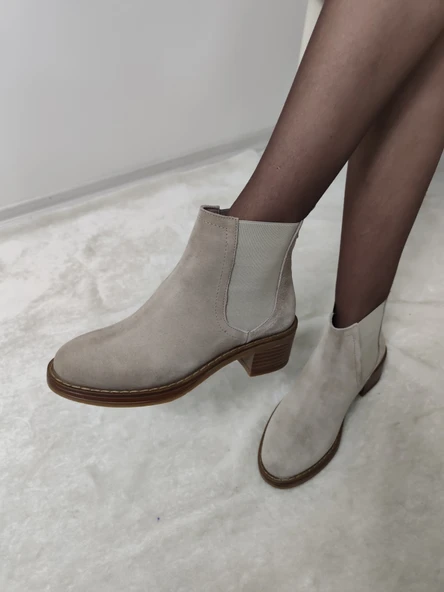 HELENSİ GERÇEK NUBUK DERİ YANLARI LASTİKLİ KADIN KISA BOT(ENZ B 16) - Resim 5