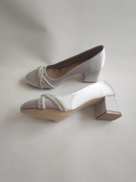 AVİDORE-KADIN ALÇAK TOPUK TAŞLI ABİYE AYAKKABI - Resim 2