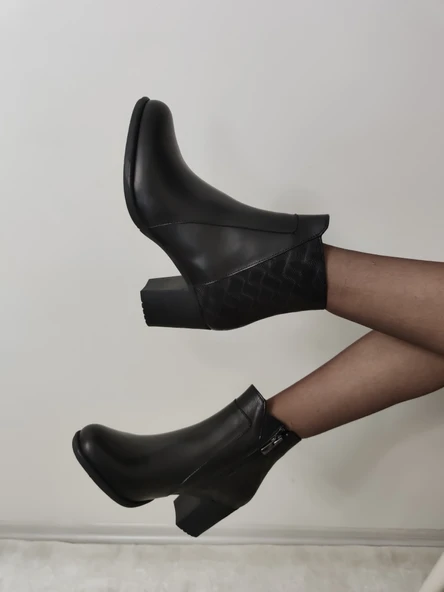 ARCANUM GERÇEK DERİ KADIN KALIN ÖKÇE BİLEKTE BOT - Resim 2