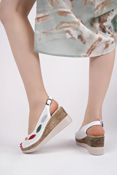 Muggo FİLYOS Hakiki Deri Arkası Açık Dolgu Topuklu Ayarlanabilir Kemerli Delikli Günlük Kadın Sandalet - 10