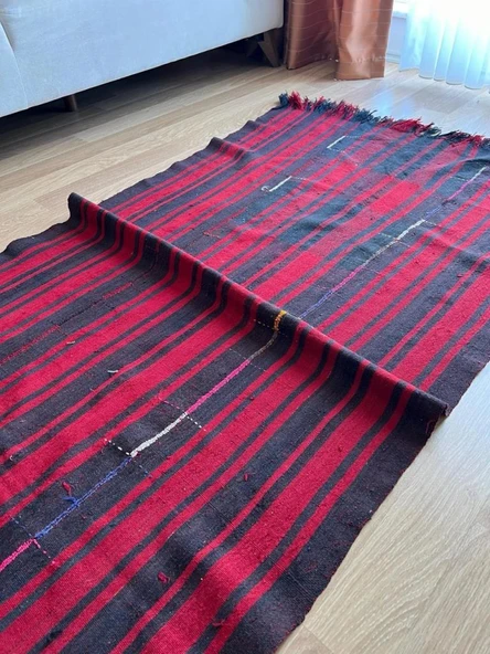 103x205 cm Kırmızı Siyah Çizgili Türk Kilimi, El Dokuması Püsküllü Dekoratif Kilim, Vintage Sevenlere Özel - 4
