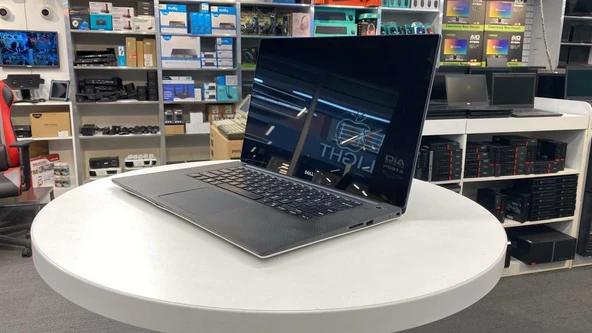 Dell Notebook Precesion 5520 İ7 7820HQ 32Gb 512Gb M2 4GB Q M1200 15.6" 4K Dokunmatik (C Laptop)2.EL - Resim 2