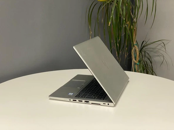 HP 2.EL NB ELITEBOOK 830 G5 İ5 8350U 8GB DDR4 256GB M2 SSD 13.3" FHD IPS DOKUNMATİK (B KALİTE) ürün görseli