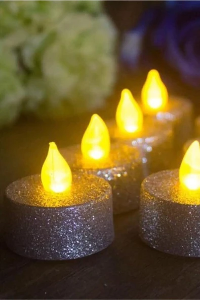 Dekoratif LED Tealight Mum Seti - 4 Adet Alev Efektli, Altın Renk, Alevsiz Işıklı Mum - 4