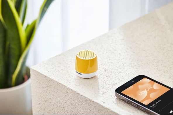 Lexon x Pantone Mino + Bluetooth Hoparlör Sarı - 2