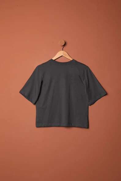 Süprem Kumaş Taş Detaylı Kadın Tişört-Antrasit - 3