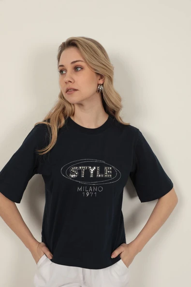 Süprem Kumaş Taş Detaylı Kadın Tişört-Lacivert - 5