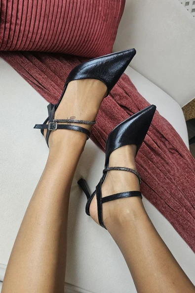 10 41 Topukla Kadın Kadeh Topuk Bilekden Bağlamalı Taşlı Abiye Stiletto