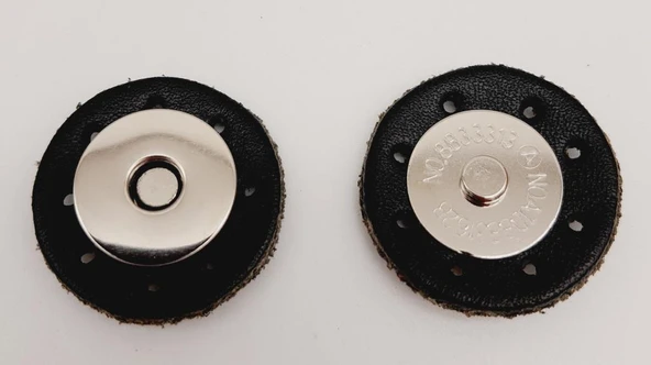 Çanta Aksesuar Gerçek Derili Mıknatıslı Çıtçıt Siyah Gümüş Metalli ürün görseli 1