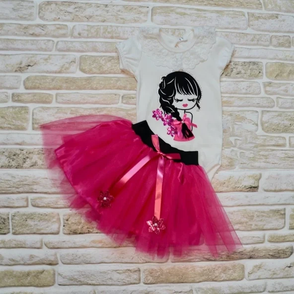 Saçı Örgülü Kız Nakışlı Kurdelalı Kısa Kollu Tütü Etek 2li Kız Bebek Takımı Fuşya - Resim 2