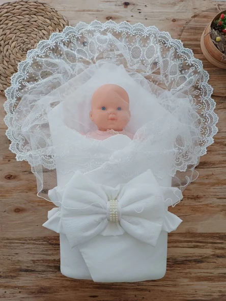 Yenidoğan Yakamoz Kumru Model Dantelli Taşlı Fiyonk Bebek Battaniyesi Kundak Ekru - 4