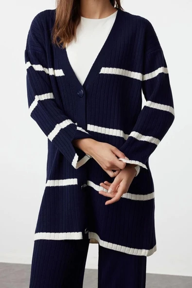 Moda Triko Çizgili V Yaka Düşük Kol Casual Günlük Fitil Örgü Triko Hırka-Pantolon Alt-Üst Takım - 2