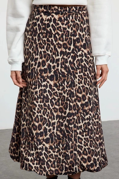 Modern Tarz Astarsız Dokuma Regular Boy Leopar Balon Detaylı Animal Desenli Maxi Boy Dokuma Etek - Resim 5