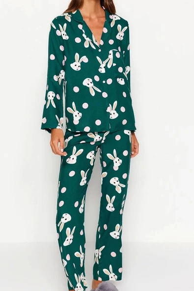 Tarz Rahat Uzun Kollu Boru Paça Tavşan Desenli Viskon Anne Kız Dokuma Pijama Takımı