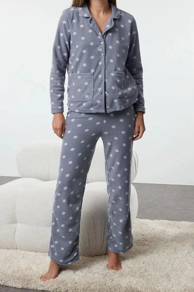 Tarz Rahat Uzun Kollu Boru Paça Gri Kış Temalı Cepli Polar Kışlık Örme Pijama Takımı