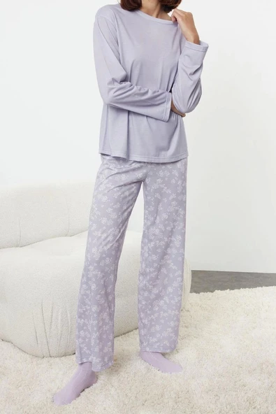 Tarz Rahat Uzun Kollu Boru Paça Pamuklu Çiçekli Örme Pijama Takımı