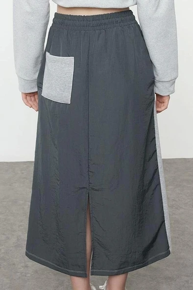 Modern Tarz Astarsız Örme Maxi Boy Paraşüt Detaylı Lastik Bel Relaxed Rahat Kalıp Midi Etek - 5