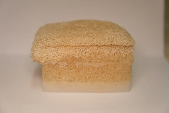 KEÇİ SÜTLÜ LİFLİ SABUN 160GR ürün görseli 1