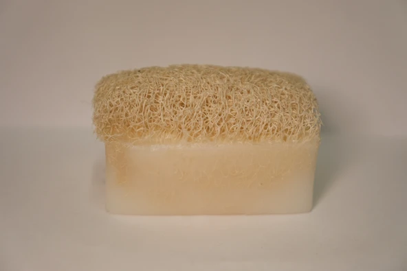 KEÇİ SÜTLÜ LİFLİ SABUN 125GR - 1