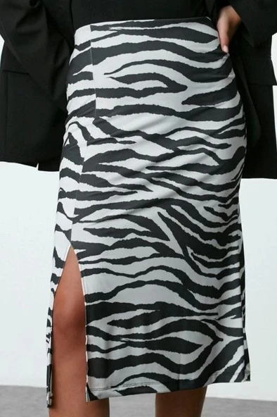 Modern Tarz Astarsız Örme Maxi Boy Animal Baskılı Kalem Esnek Etek - 2