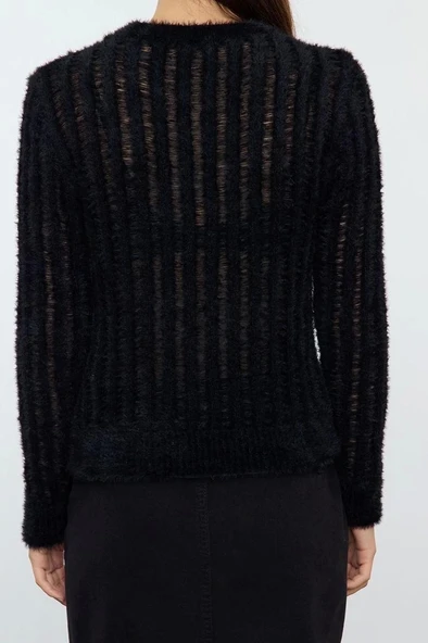 Stil Modern Kadın Regular Standart Kol Bisiklet Yaka İnce Transparan Görünümlü Triko Kazak - Resim 6