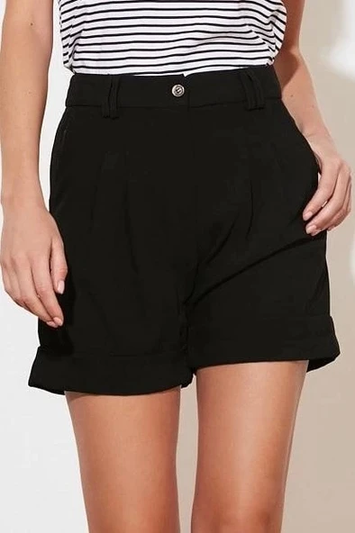 Moda Dokuma Yüksek Bel Geniş Paça Gündelik Siyah Paçası Kıvırmalı Dokuma Şort - 3