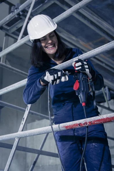 Brennenstuhl Profesyonel Powerblock Serisi IP54 Lisanslı Asma Aparatlı 4 Soketli 15 Metre Kablolu Seyyar Uzatma Priz H07RN-F 3G1.5 - 7