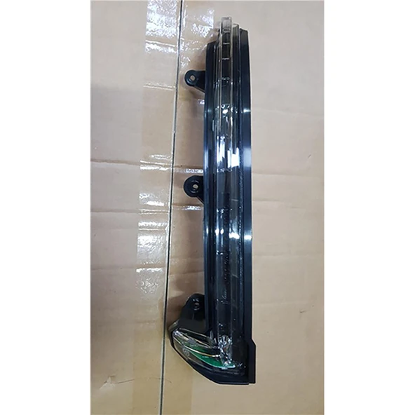 95863110131 AYNA SINYALI SOL  CAYENNE 2015-2018 ürün görseli