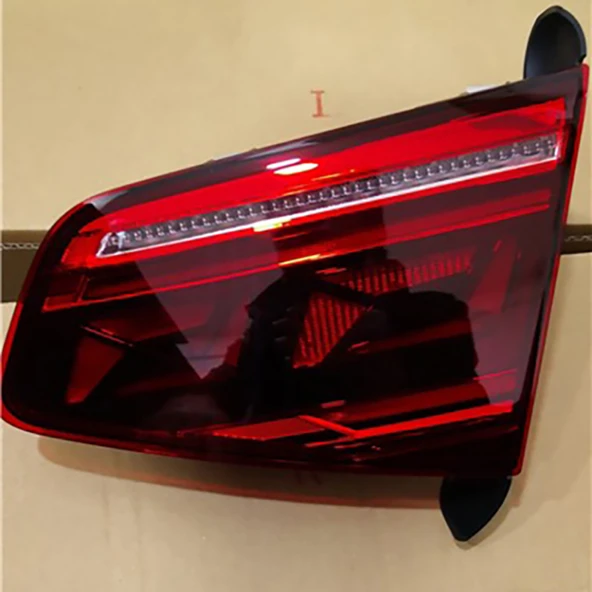 3G5945308F STOP LAMBASI IC SAG KARARTILMIS OEM TIP PASSAT 2020>> ürün görseli