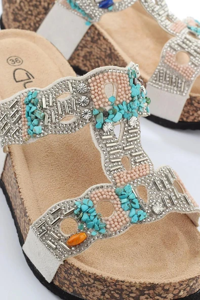 Fort GJ Arina Anatomik Dolgu Kalın Taban Bonçuk Taş Detaylı Kadın Terlik - Resim 8