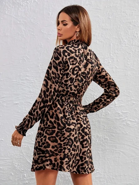 Lucky Life Kadın Uzun Kollu Yarı Balıkçı Yaka Leopar Desenli Kadife Elbise - 3