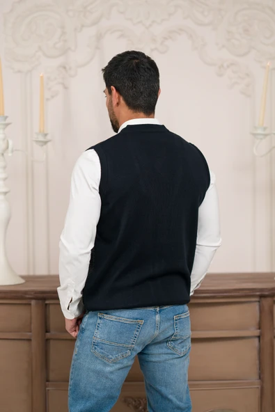 Woolen World Regular Fit Ön Cepli Kolsuz Bitik Desenli Triko Yelek - 4