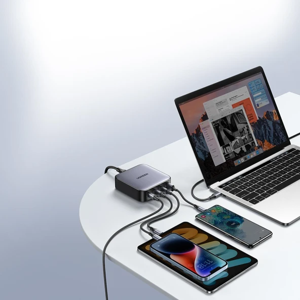 Ugreen Nexode 90928 3xUSB-C+USB-A QC/PD 100W GaN Masaüstü Hızlı Şarj Adaptörü - 3