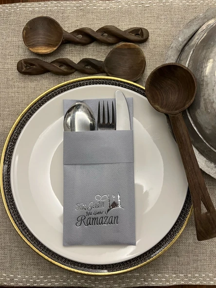 Gümüş Yaldızlı Kumaş Dokulu Hoş Geldin Ya Şehri Ramazan Gri Cepli Peçete 6 lı ürün görseli 1