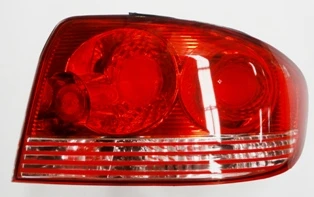 HYUNDAI SONATA- 03/05; STOP LAMBASI SAĞ KIRMIZI/BEYAZ (FAMELLA) - 3