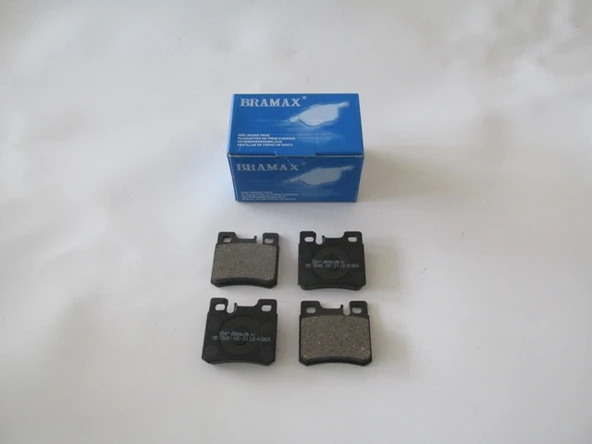 MERCEDES 190- W201- 83/93; ARKA FREN BALATASI (KABLOSUZ)(DİSK) (61,8X58,1X13,5)(BRAMAX)