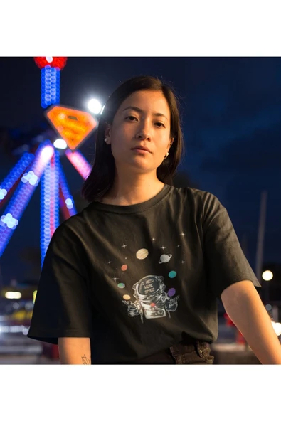 playbackmoda Crop-top Astronot Uzay Gezegenler Baskılı Yarım Tişört - Resim 2