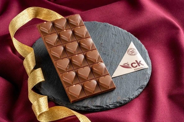 Yoğurtlu Orman Meyveli Sütlü Tablet Çikolata (130 g)