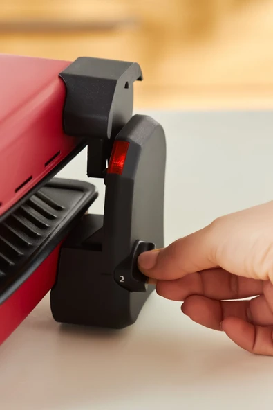 Karaca Future Essential Matte Red 1800 W Tost Makinesi - 5