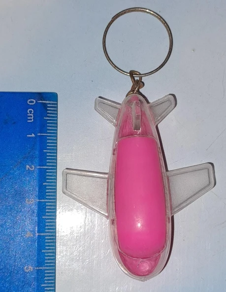 KÜÇÜK PLASTİK UÇAK ANAHTARLIK PEMBE PİLSİZ