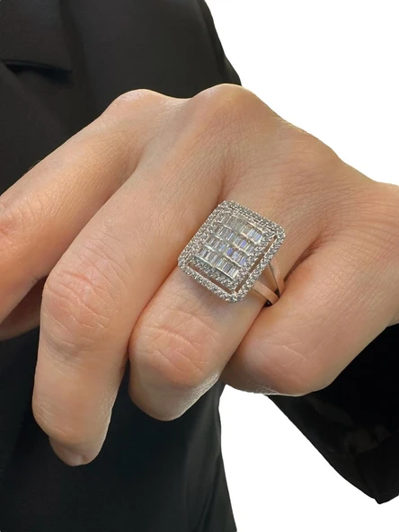 Üst Kalite Baget Kırıntı Pırlanta Model Beyaz Altın 14 Ayar Yüzük ürün görseli