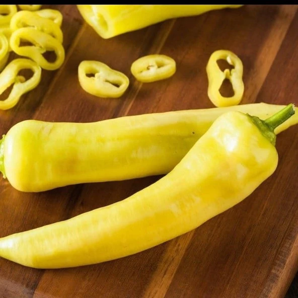 Nadir Ata Tohumları Geleneksel Yellow Hungarian Tatlı Biber Tohumu  (10 adet) ürün görseli