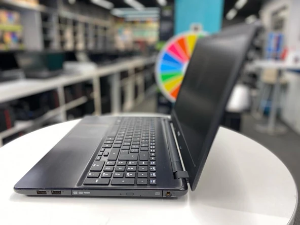 Acer Notebook E5-551 Z5Wak A10-7300 8Gb 128Gb Ssd 2Gb R7 M265 15.6" Fhd (Bx Laptop) 2.EL 3Ay Garanti - 4