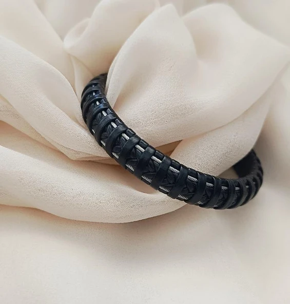 Siyah  Hakiki  Deri Bileklik Örgü Unisex 21 cm Bilezik ürün görseli